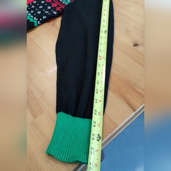 •Home Alone Ugly Christmas Sweater ya filthy animal Long Sleeve no size tag - Picture 11 of 12